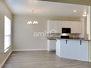 2365 Edencrest Dr in Nashville, TN - Foto de edificio - Building Photo