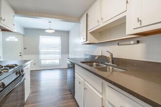 106 Tarryton Ct E in Columbus, OH - Building Photo - Building Photo