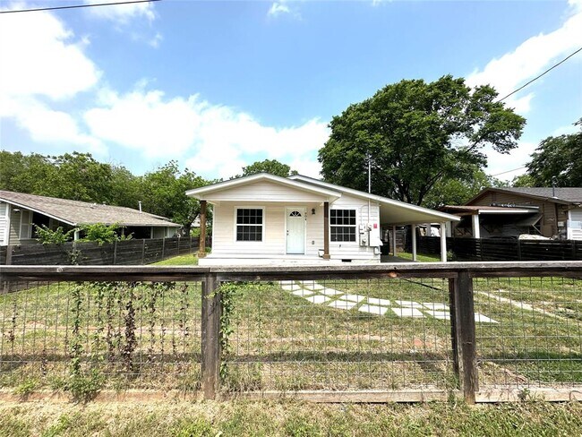 property at 904 Valdez St