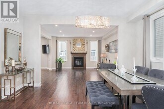 12 Knockaderry Cres in Ottawa, ON - Building Photo - Building Photo