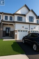 200 Stamson St in Kitchener, ON - Building Photo