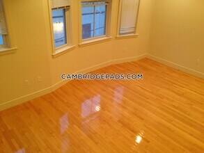 110 Second St, Unit PH03 in Cambridge, MA - Foto de edificio - Building Photo