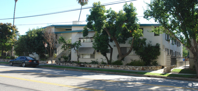 4266 Fulton Ave in Sherman Oaks, CA - Foto de edificio - Building Photo