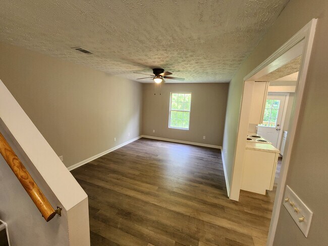 406 Secretariat Dr in Lawrenceburg, KY - Building Photo - Building Photo