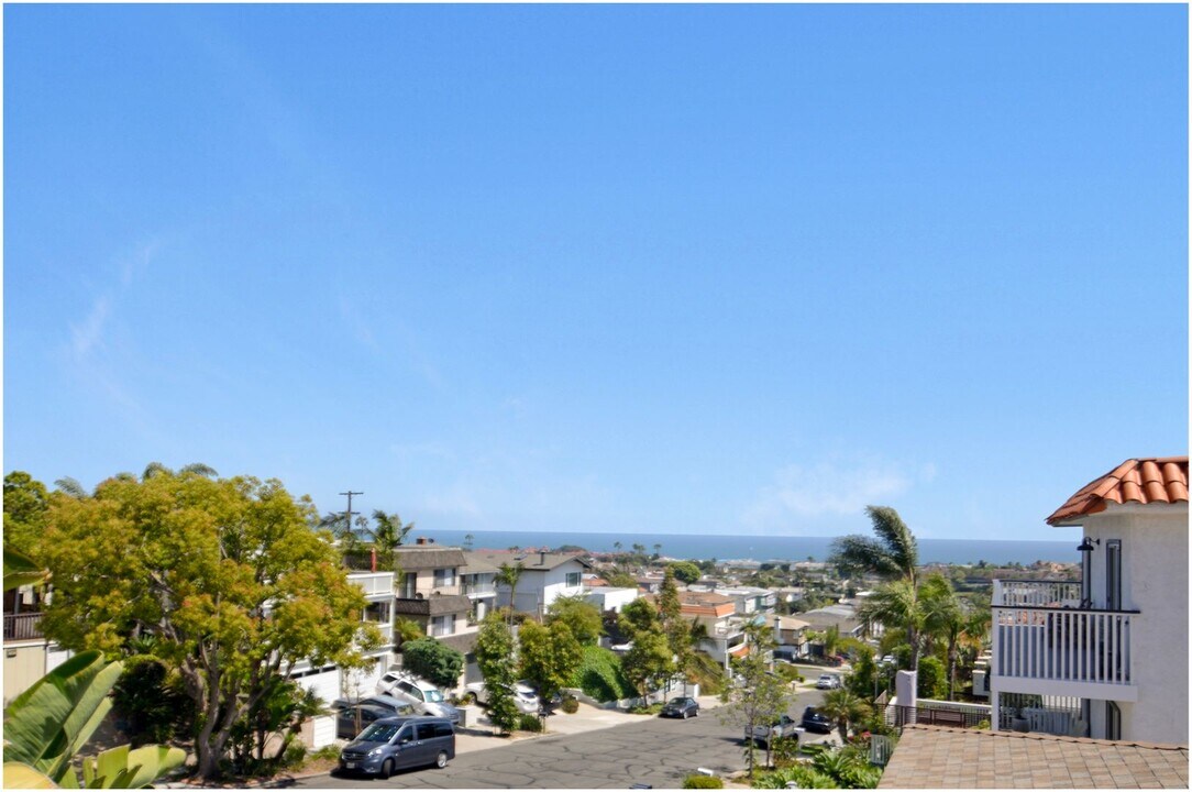 33781 Silver Lantern St in Dana Point, CA - Building Photo