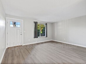 6836 N Richmond Ave in Portland, OR - Building Photo - Building Photo