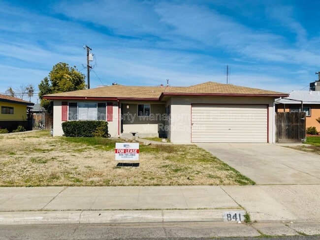 841 W San Gabriel Ave in Clovis, CA - Building Photo - Building Photo