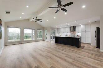 4502 Malaga Dr in Austin, TX - Building Photo - Building Photo