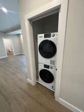 63 Perrin St, Unit 1 in Boston, MA - Building Photo - Building Photo