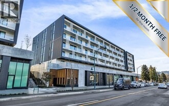 3055 Murray St in Port Moody, BC - Building Photo