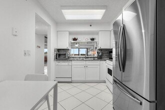 7310 Ashford Pl in Delray Beach, FL - Building Photo - Building Photo