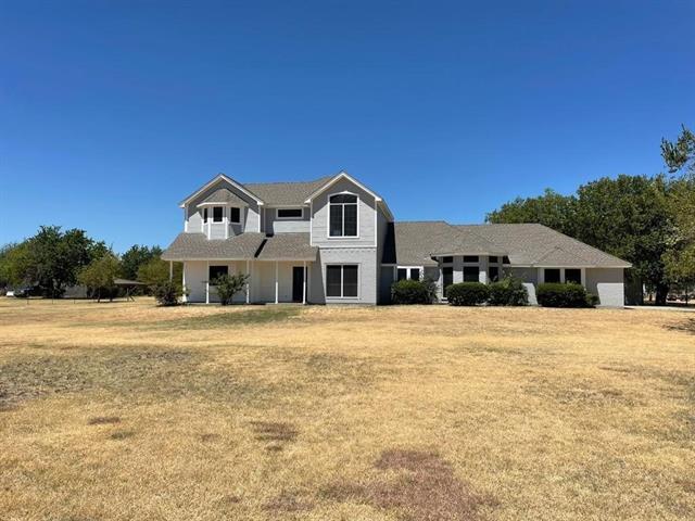 property at 2212 Virginia Ln