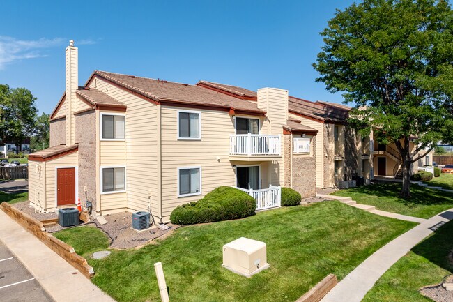 Woodstone Village in Westminster, CO - Foto de edificio - Building Photo