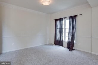 43910 Camellia St in Ashburn, VA - Building Photo - Building Photo