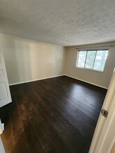 12421 Hickory Tree Way, Unit K in Germantown, MD - Building Photo - Building Photo