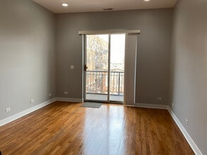 14 S Leavitt St in Chicago, IL - Building Photo - Building Photo