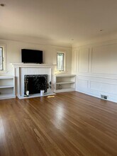 3211 37th Ave SW in Seattle, WA - Building Photo - Building Photo
