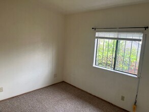 4915 Shattuck Ave. in Oakland, CA - Building Photo - Building Photo