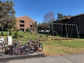 23 Davis Rd in Acton, MA - Building Photo - Building Photo