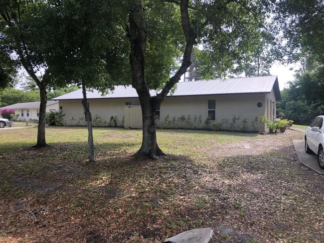 5100 SANIBEL AVE in Fort Pierce, FL - Building Photo - Building Photo