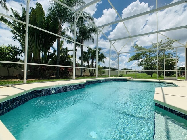 3111 Pebble Ct in Kissimmee, FL - Building Photo - Building Photo