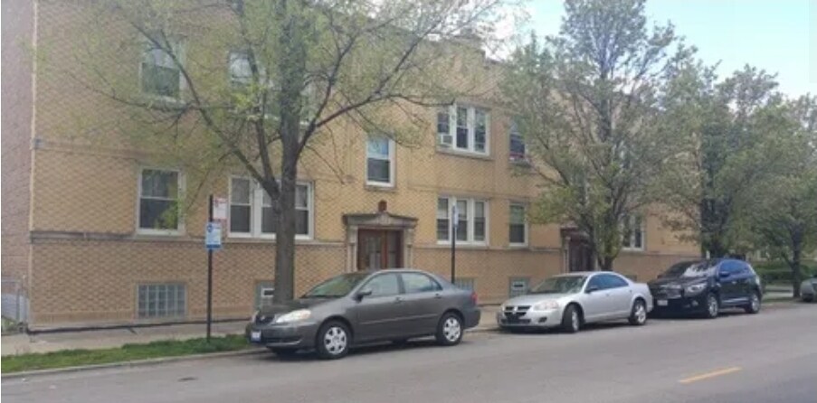 3318 N Laramie Ave in Chicago, IL - Building Photo
