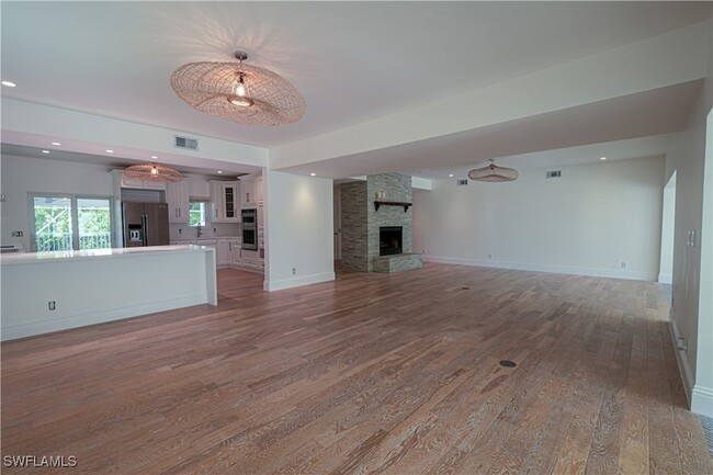 513 Lighthouse Way, Unit 1305 in Sanibel, FL - Building Photo - Building Photo