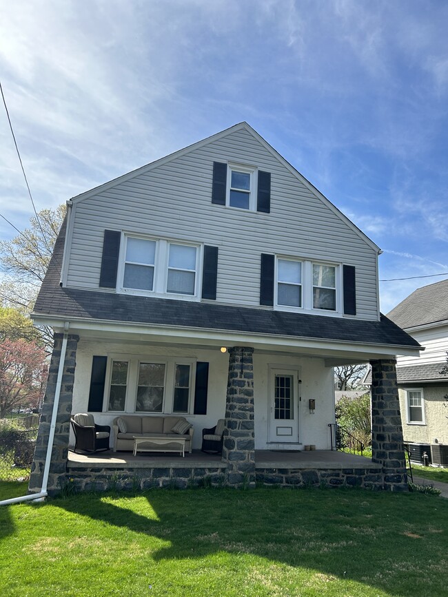 111 Brookline Blvd, Unit First Floor in Havertown, PA - Building Photo - Building Photo