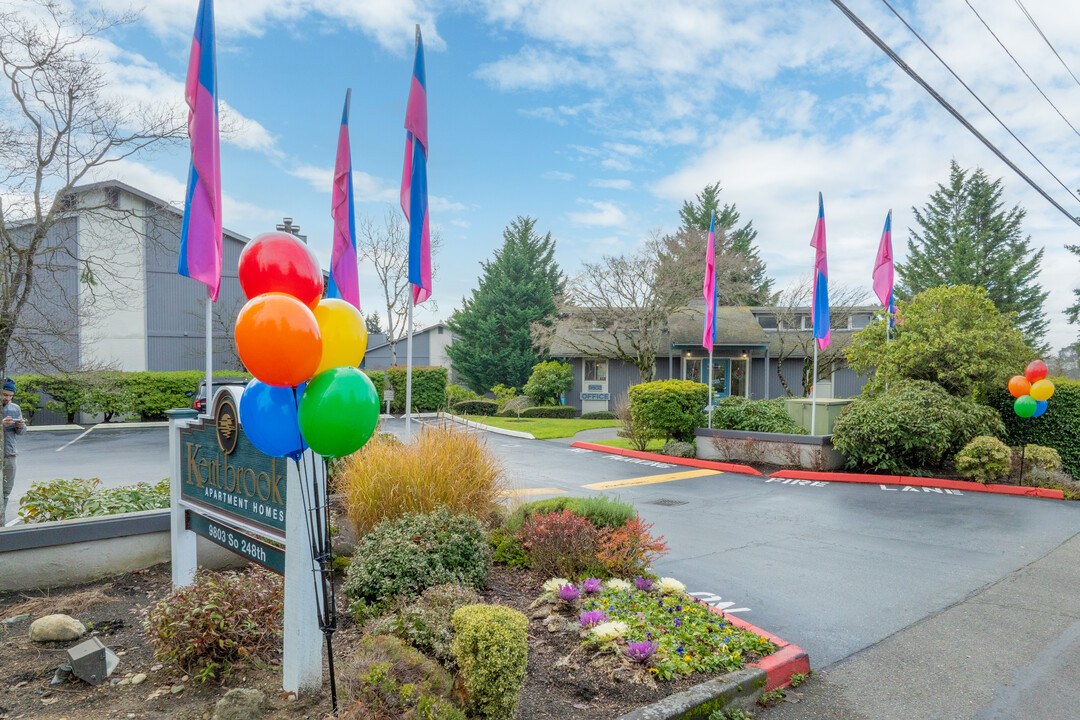 Kentbrook Apartments in Kent, WA - Building Photo