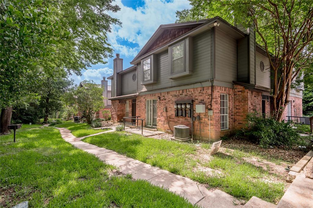 1228 Ave O in Huntsville, TX - Building Photo