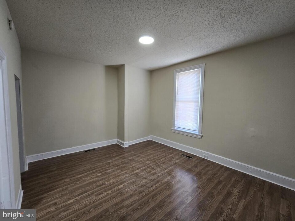 6411 Old York Rd in Philadelphia, PA - Building Photo