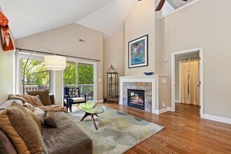 5146 S Surprise Way in Boise, ID - Building Photo - Building Photo