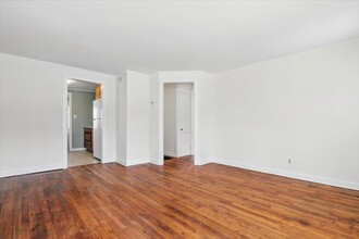 144 Old West Point Rd E in Garrison, NY - Building Photo - Building Photo