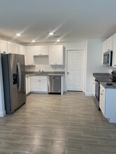 2154 Edison Ave in Ft. Myers, FL - Building Photo - Building Photo