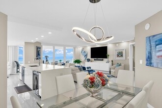 550 S Ocean Blvd in Boca Raton, FL - Building Photo - Building Photo