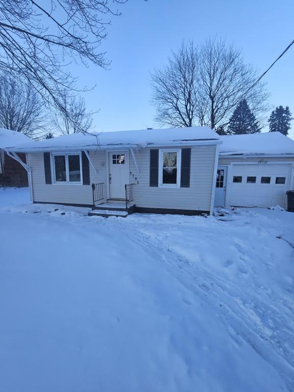 5791 Lincoln Ave in Cicero, NY - Building Photo - Building Photo