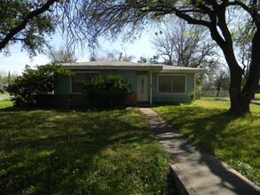 209 Ruslee St in La Marque, TX - Building Photo - Building Photo