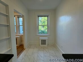 100 Kilsyth Rd in Boston, MA - Foto de edificio - Building Photo