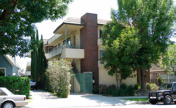 1054 Allen Ave in Glendale, CA - Building Photo - Building Photo