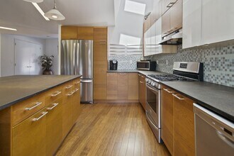 135 Muzzy Rd in Ithaca, NY - Building Photo - Building Photo