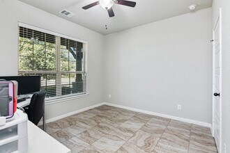 9870 Mulhouse Dr in Schertz, TX - Building Photo - Building Photo
