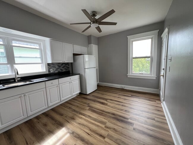 410 Cedar Ave in Highland Park, NJ - Building Photo - Building Photo