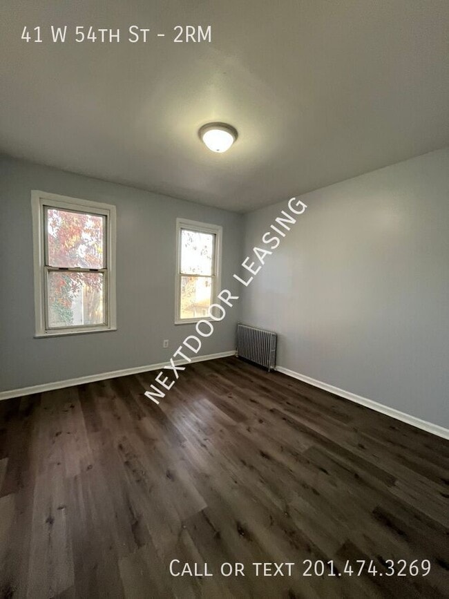 41 W 54th St in Bayonne, NJ - Building Photo - Building Photo