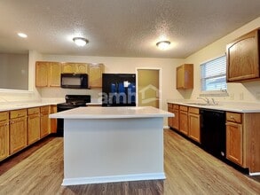 12426 Bearsdale Dr in Indianapolis, IN - Building Photo - Building Photo