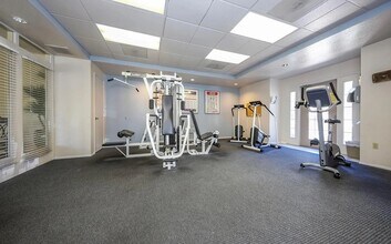 101 S Players Club Dr in Tucson, AZ - Building Photo - Building Photo