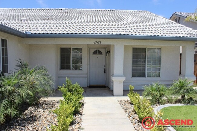 6303 Redinger St in Bakersfield, CA - Building Photo - Building Photo