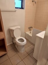 1516 Carlisle Blvd SE, Unit A in Albuquerque, NM - Foto de edificio - Building Photo