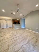 18169 Sterling Gate Cir, Unit Equestrian Condo 2/2 in Tampa, FL - Building Photo - Building Photo