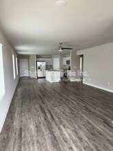 4134 River Bend Rd in Decatur, AL - Foto de edificio - Building Photo