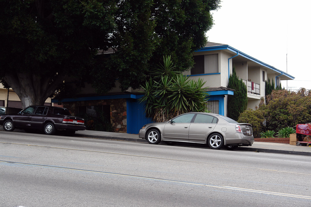 917 Centinela Ave in Inglewood, CA - Foto de edificio